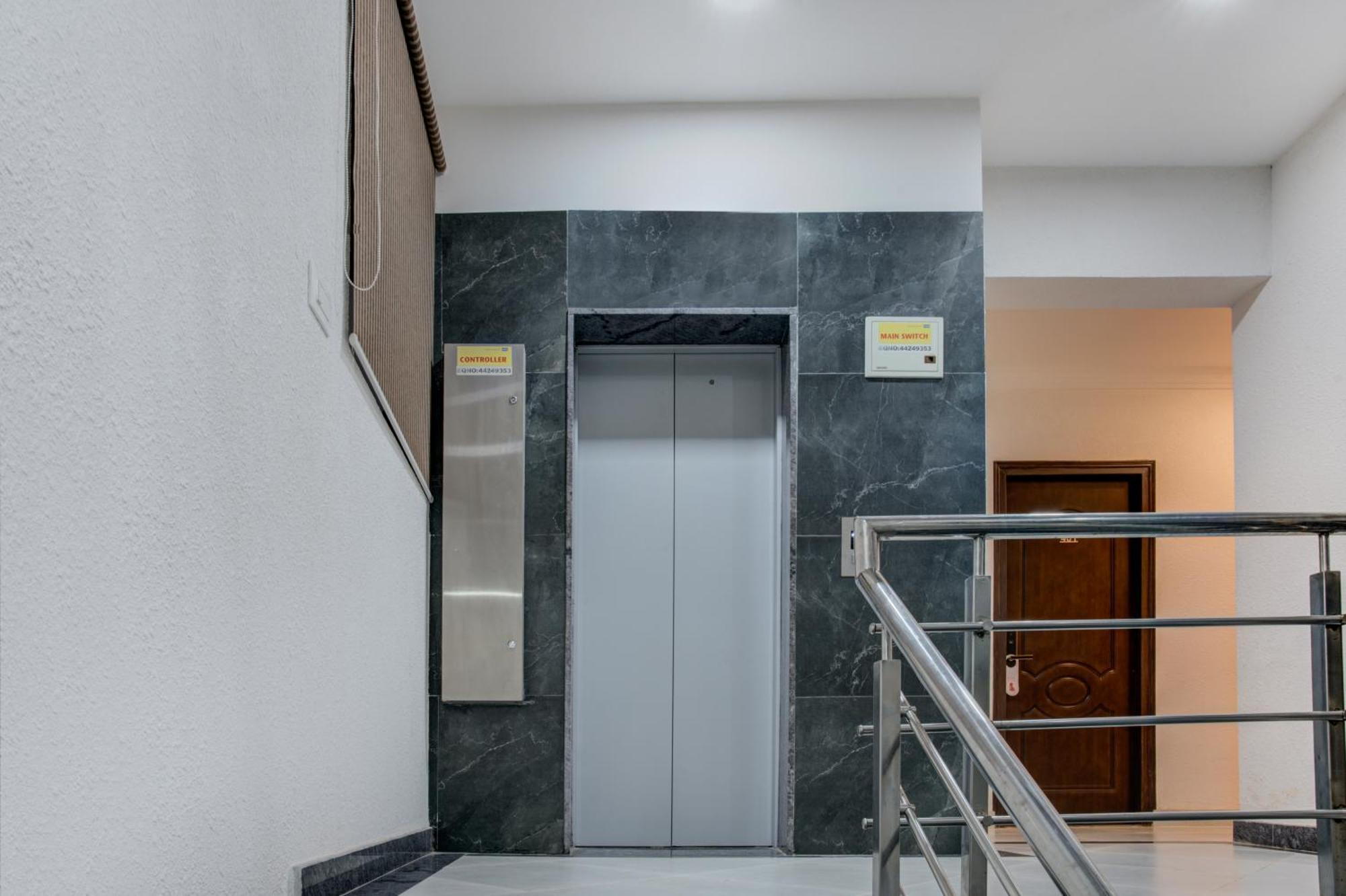 Hotel Sterling Inn Bangalore International Airport Yelahanka Екстер'єр фото