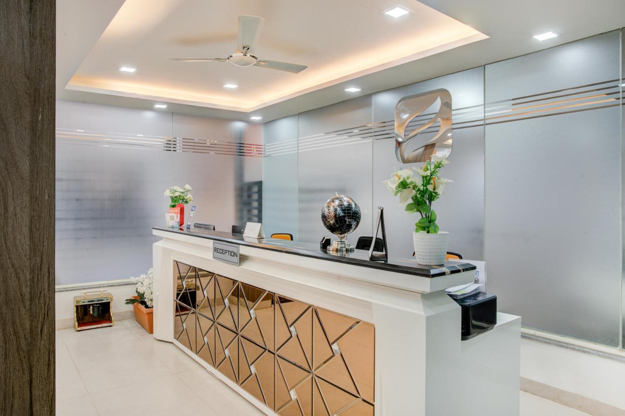 Hotel Sterling Inn Bangalore International Airport Yelahanka Екстер'єр фото